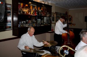 Golden Eagle Jazz Band at Farnborough Jazz Club, Kent, UK, on 12th December 2014. MIKE BROAD (dbass) and PETE JACKMAN (drms). Photo by Mike Witt.