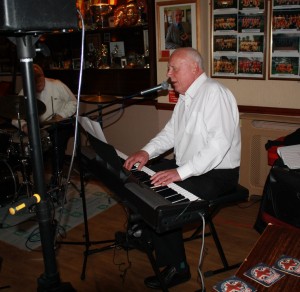 Hugh Crozier with  Bob Dwyer's Bix & Pieces at Farnborough Jazz Club on 30th January 2015. Photo by Mike Witt.