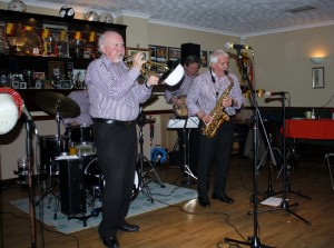 Bill Smith (cornet), Roger Myerscough (clarinet) & Andy Maynard (banjo) of Savannah Jazz Club, Farnborough Jazz Club, 27th March 2015. Photo by Mike Witt.